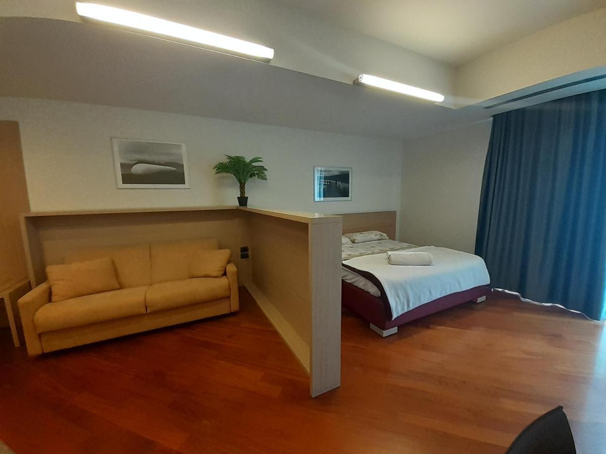 Open Space 53 Con Parcheggio In Struttura E Colazione Deliziosa Τορίνο Εξωτερικό φωτογραφία